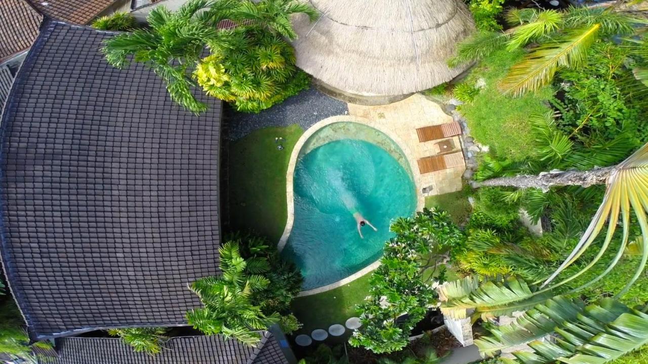 Villa Kubu Seminyak 外观 照片