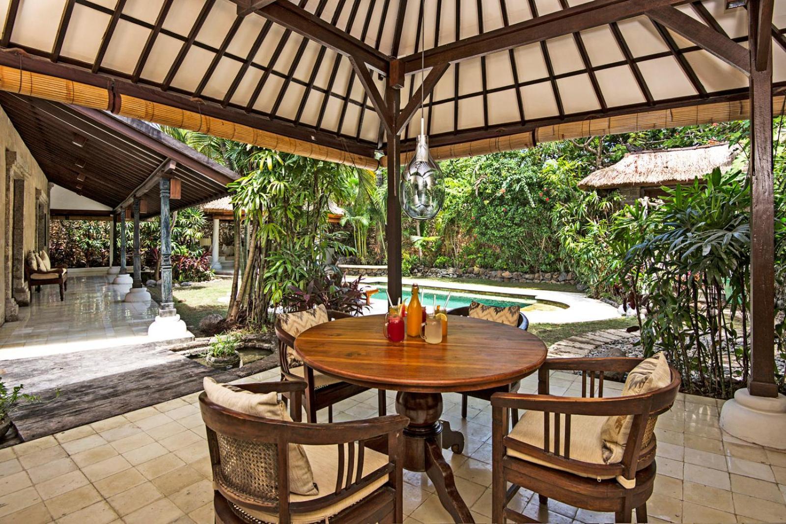 Villa Kubu Seminyak 外观 照片